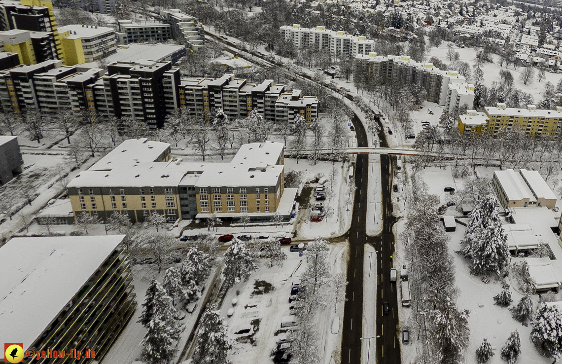 04.12.2021 - Karl-Marx-Ring und Marx-Zentrum in Neuperlach